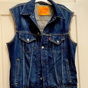 Levi denim cut off vest